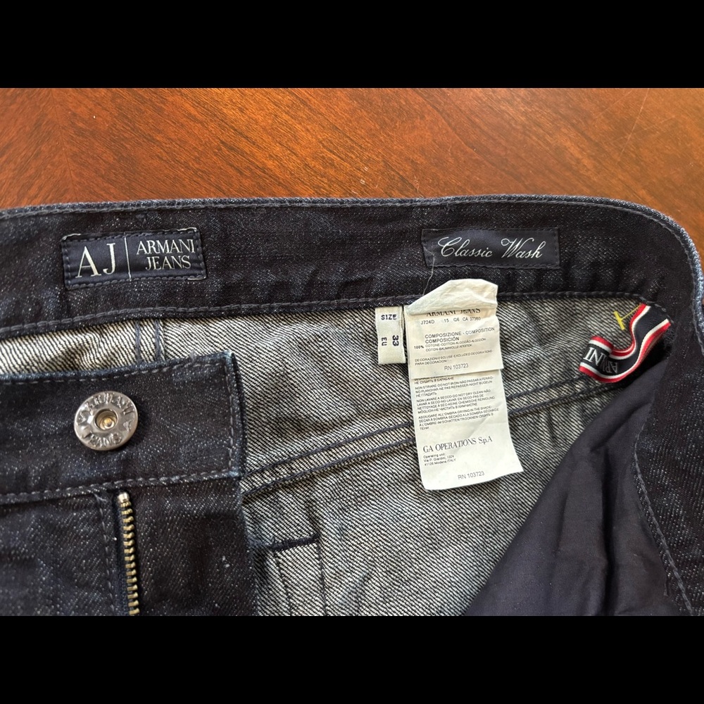 Armani Jeans. Men’s classic wash. Never worn - Picture 2 of 3